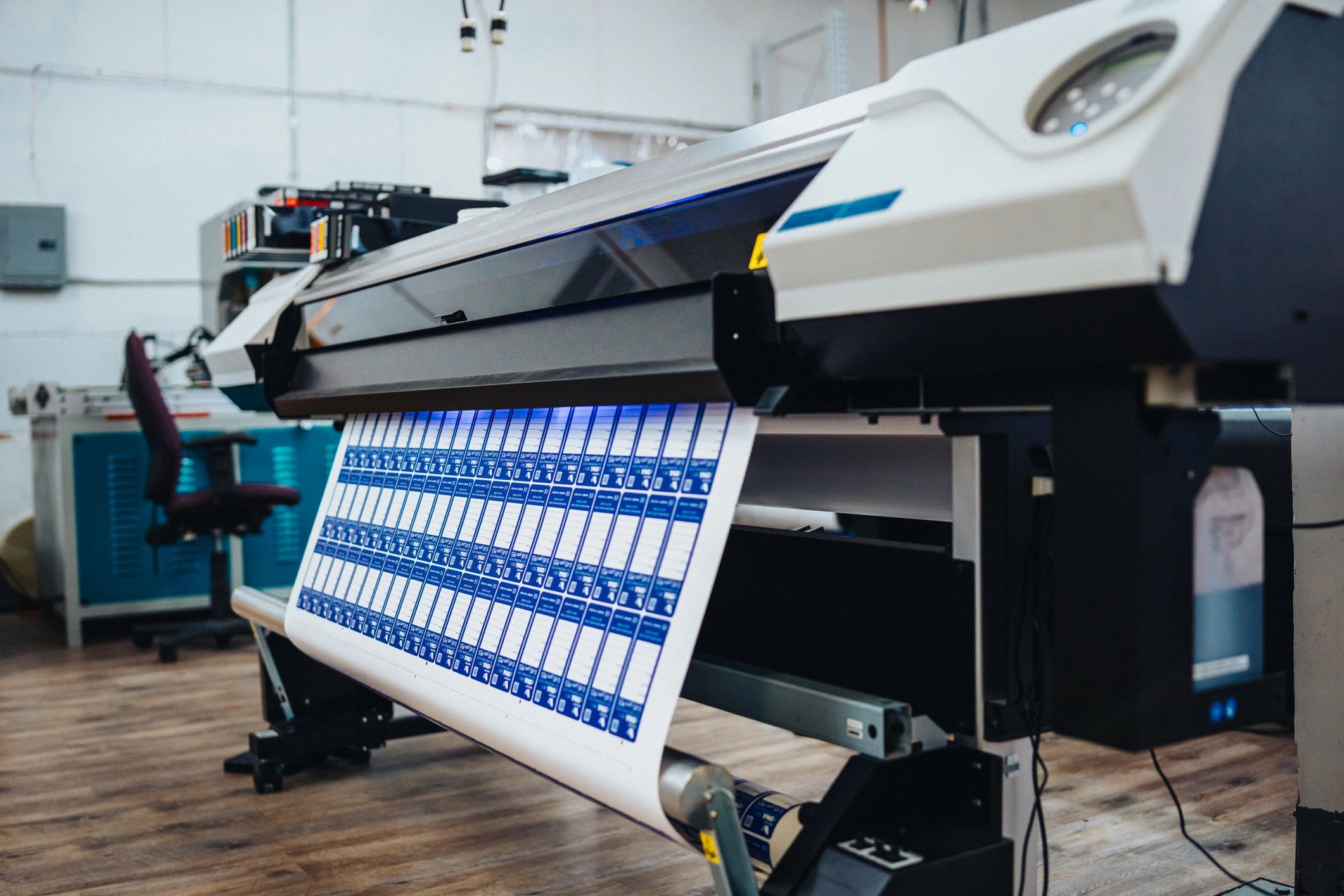 modern print shop banner printer